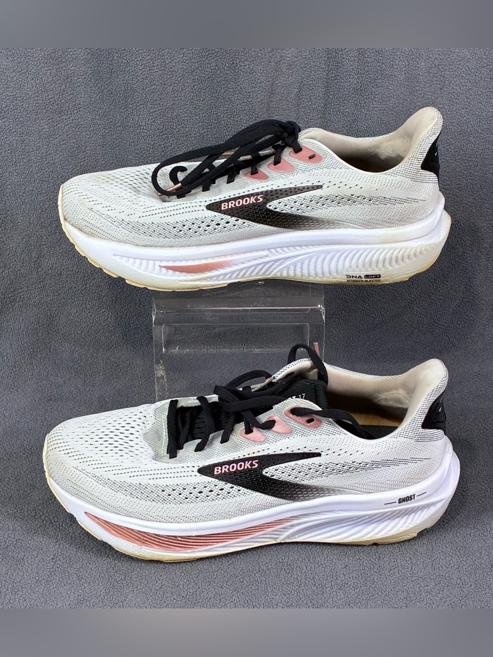 Size 10 - Brooks Ghost 17 Wide White Black Rose Gold W